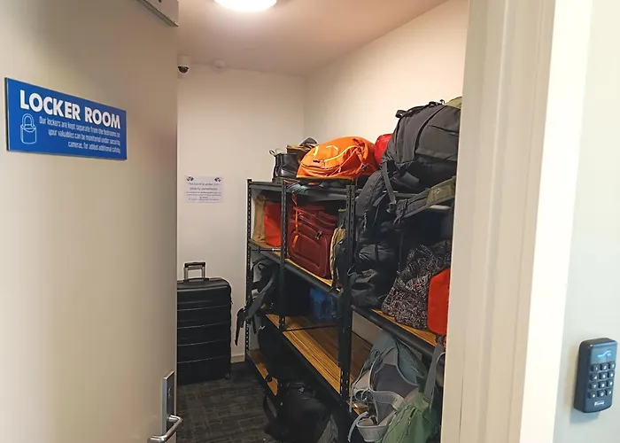 Adventure 旅馆